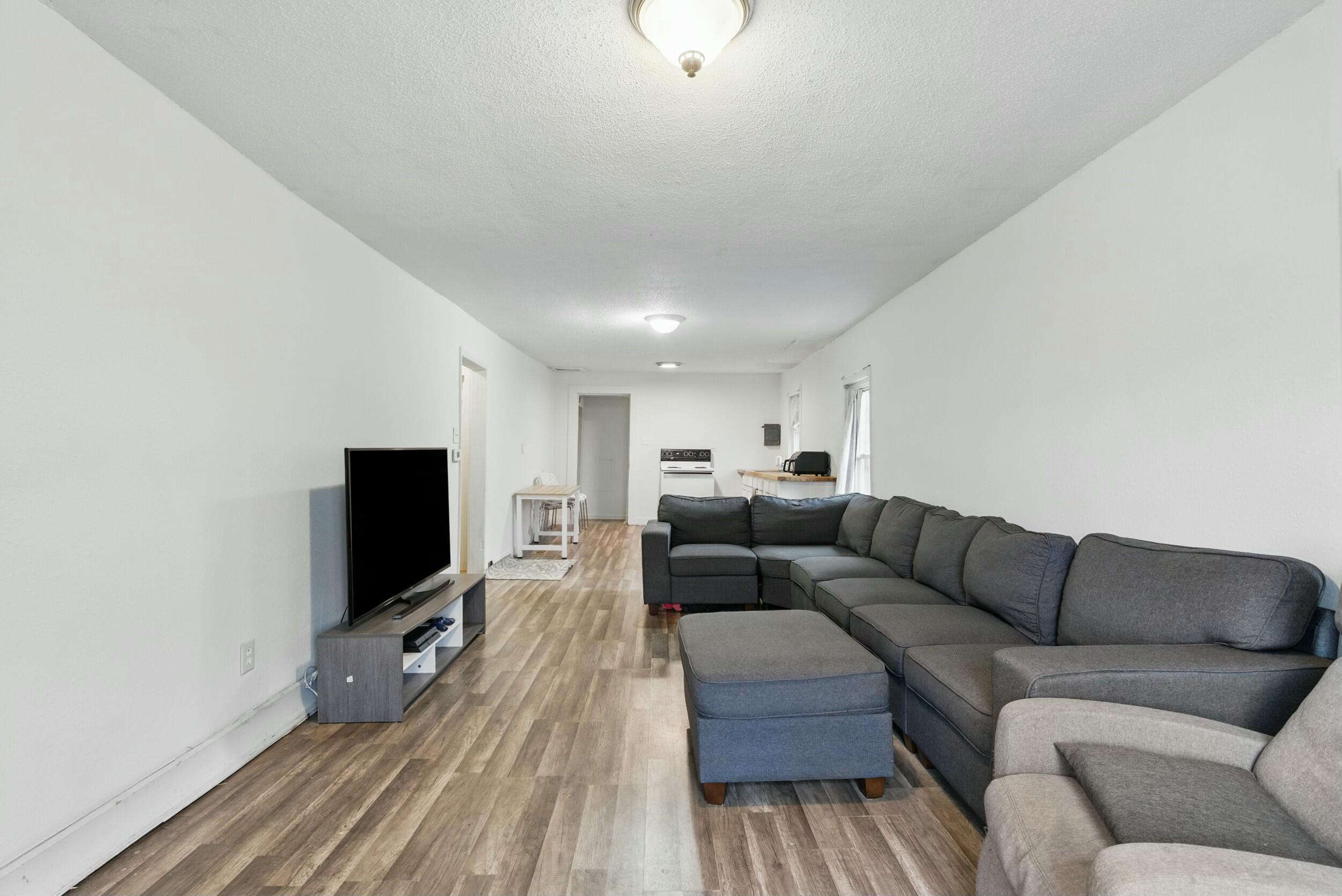960 Berry Street, Cleveland, Tennessee image 3