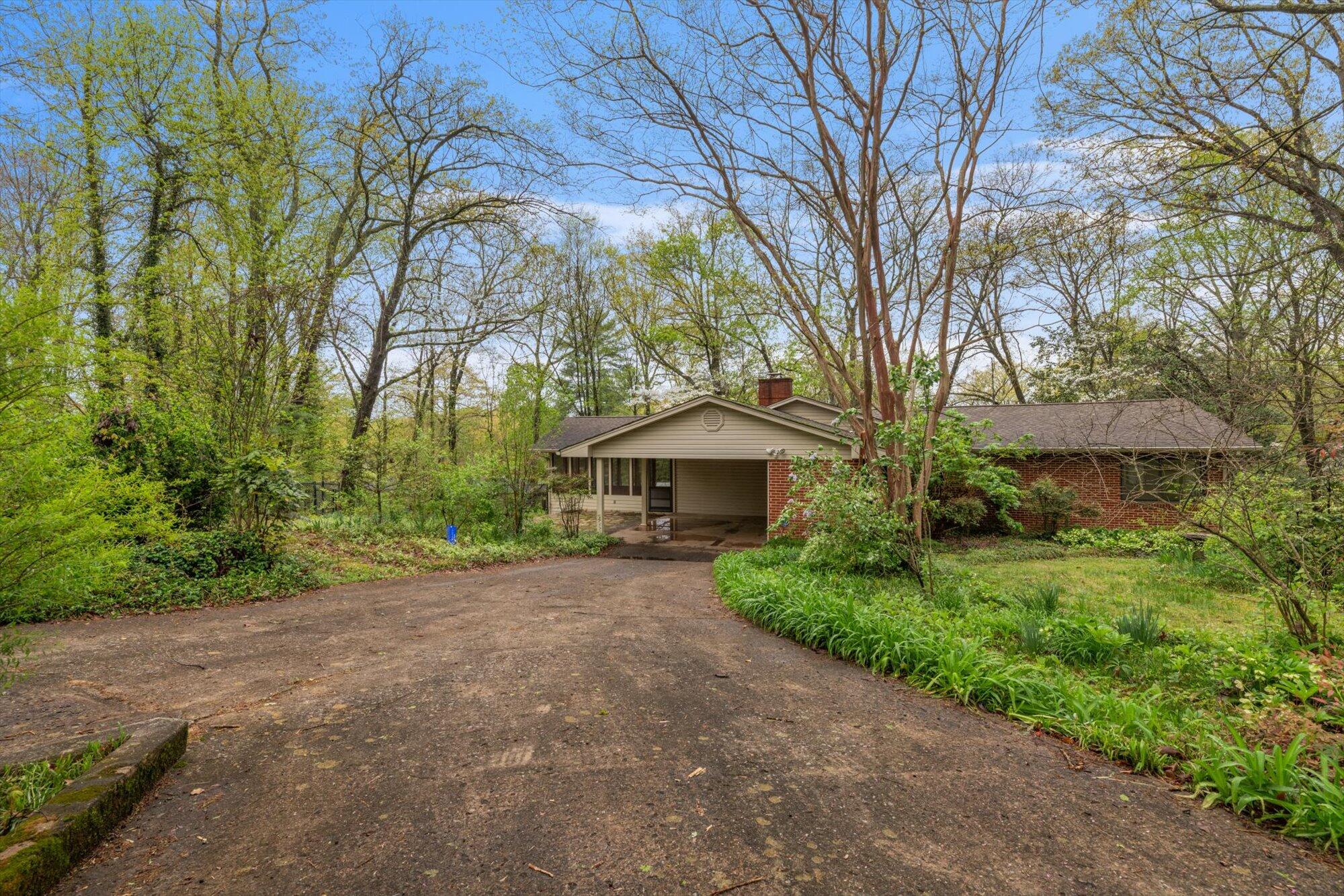 1801 Crestway Drive, Athens, Tennessee image 2