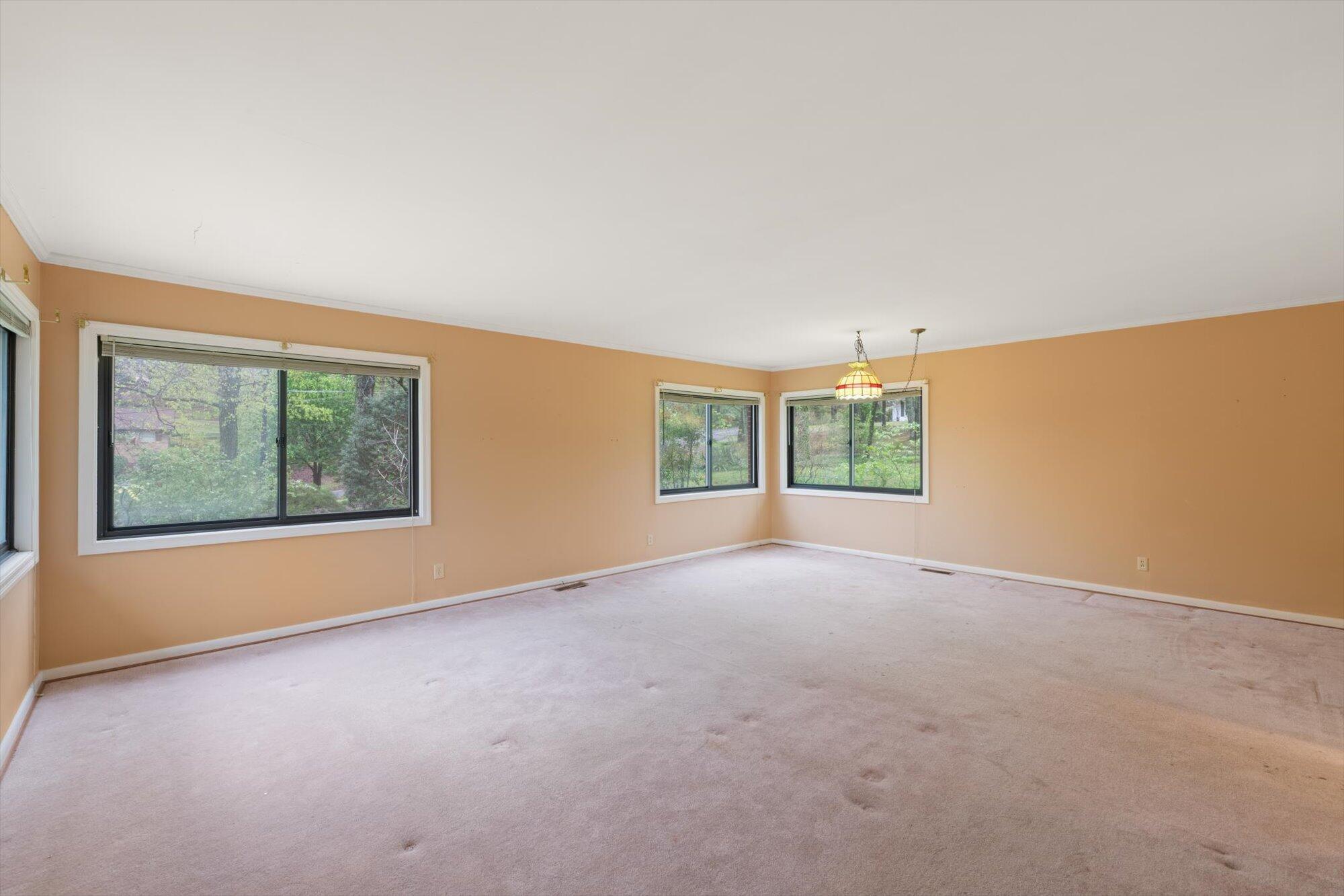 1801 Crestway Drive, Athens, Tennessee image 6