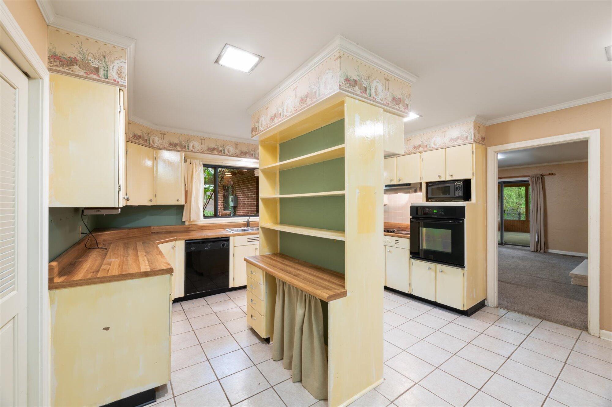1801 Crestway Drive, Athens, Tennessee image 11