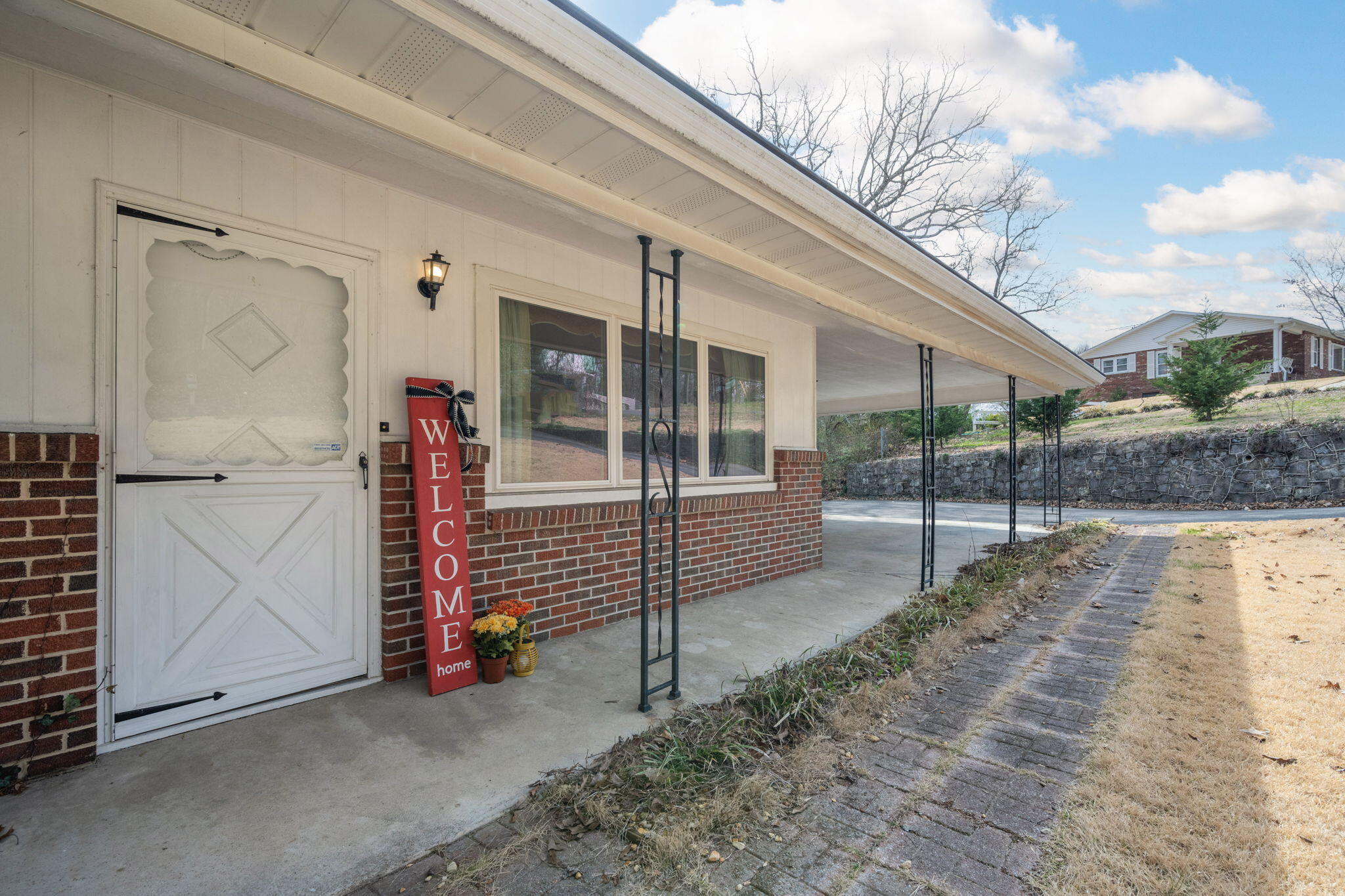 222 Longview Drive, Rossville, Georgia image 2