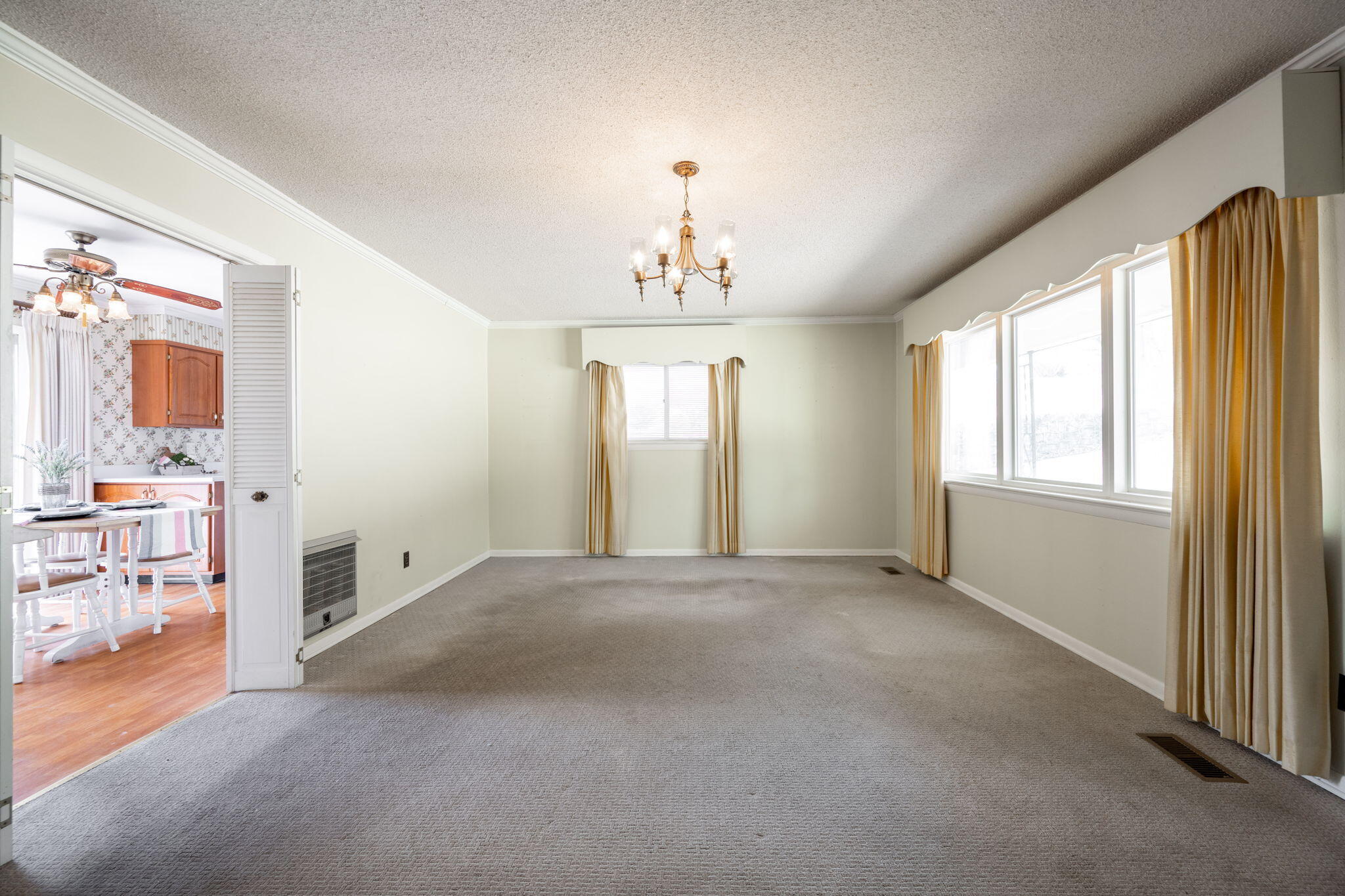 222 Longview Drive, Rossville, Georgia image 7
