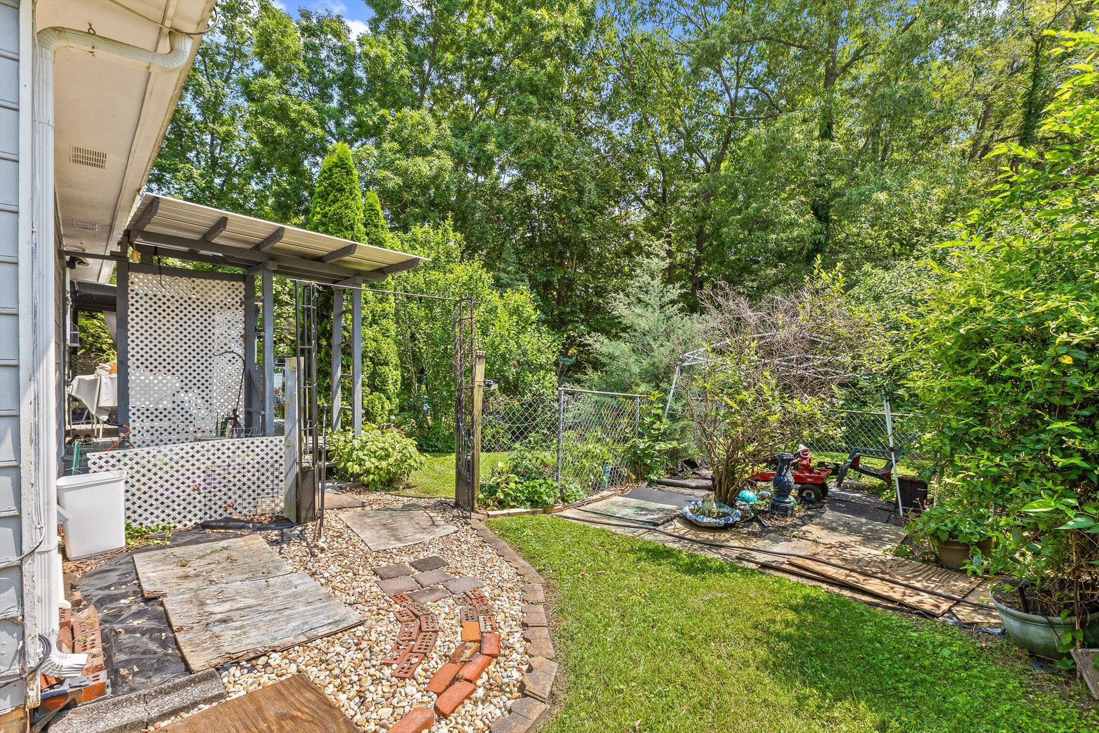 1610 Zale Drive, Cleveland, Tennessee image 25