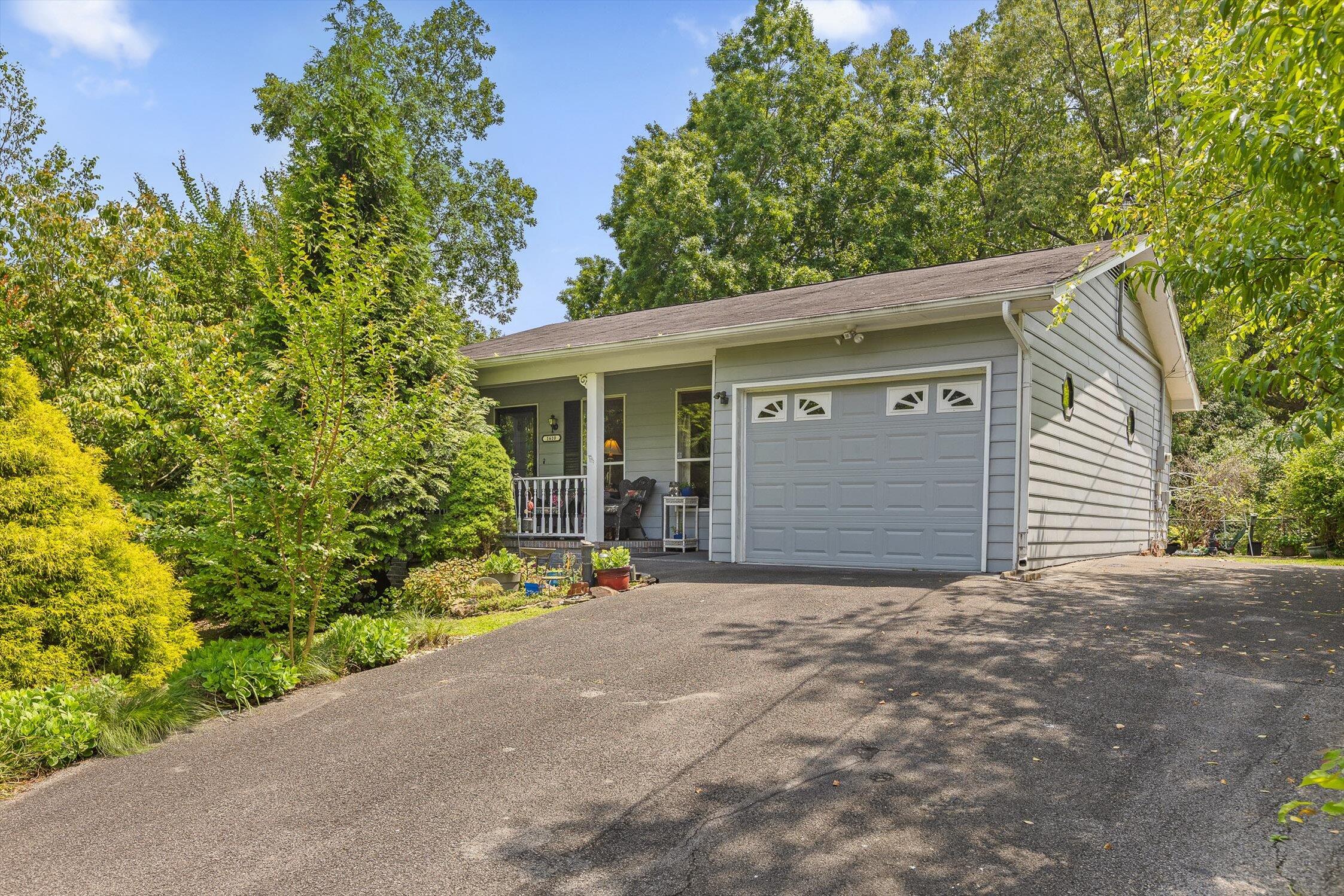 1610 Zale Drive, Cleveland, Tennessee image 1
