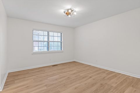 Tiny photo for 501 Lancaster Avenue, Chattanooga, TN 37415 (MLS # 1526759)