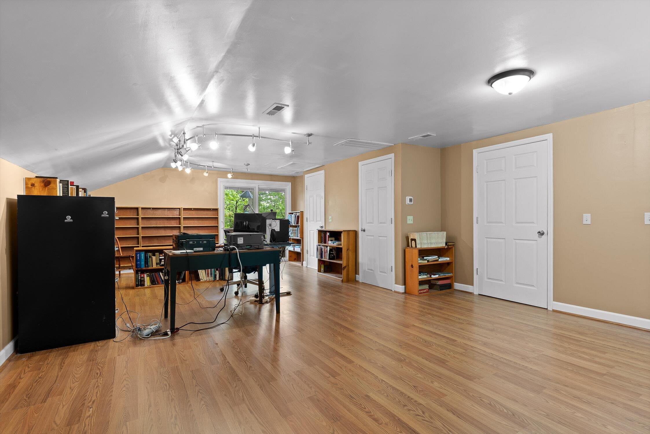 2661 Boston Branch Circle, Signal Mountain, Tennessee image 32