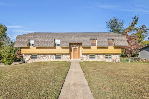 Photo of 2813 Nile Road, Chattanooga, TN 37421 (MLS # 1522509)