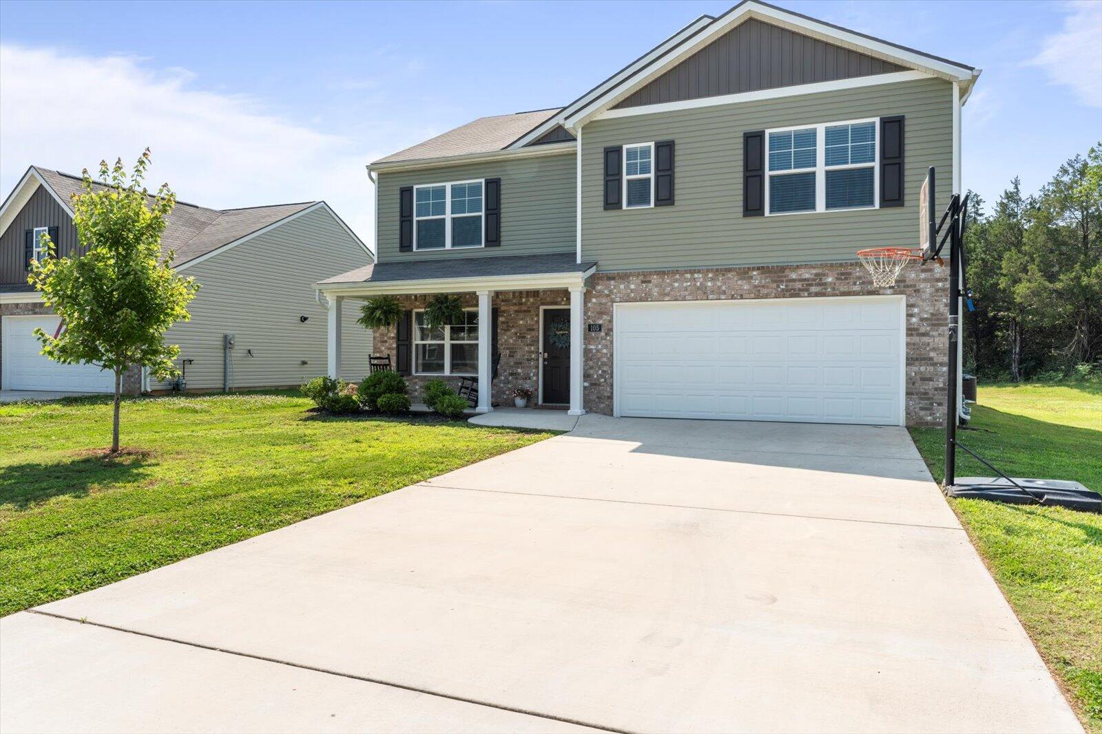 105 Dupitt Circle