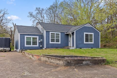 Townhouse For Sale - 205 Georgia Street<br/> Rossville, GA 30741