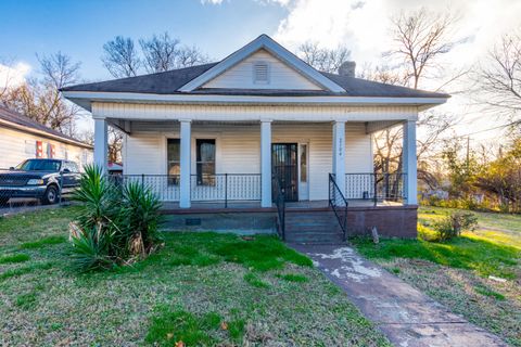 Photo of 2104 Laura Street, Chattanooga, TN 37406 (MLS # 1525879)