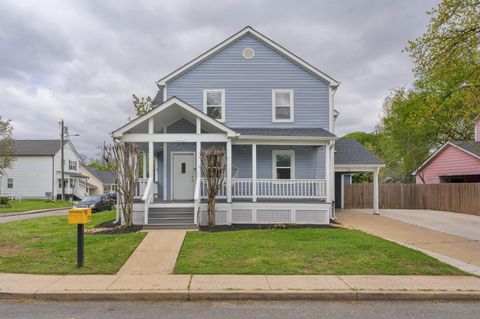 Photo of 1701 Roberts Place, Chattanooga, TN 37404 (MLS # 1531339)