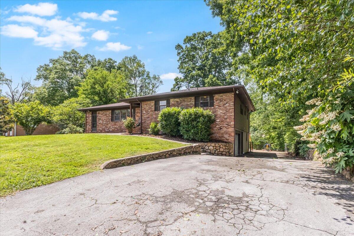 4515 Ravenwood Drive, Chattanooga, Tennessee image 3