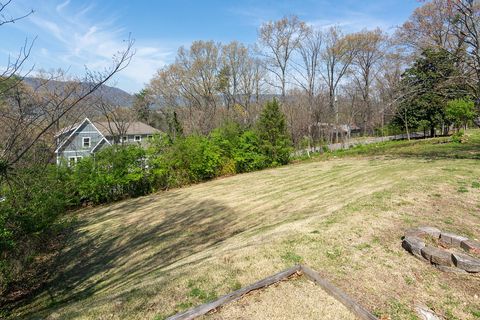 Tiny photo for 323 Walsh Road, Chattanooga, TN 37405 (MLS # 1530937)