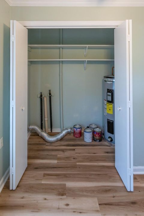 Tiny photo for 323 Walsh Road, Chattanooga, TN 37405 (MLS # 1530937)