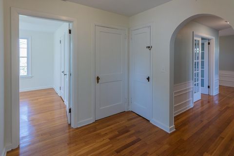 Tiny photo for 323 Walsh Road, Chattanooga, TN 37405 (MLS # 1530937)