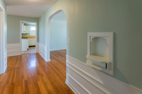 Tiny photo for 323 Walsh Road, Chattanooga, TN 37405 (MLS # 1530937)