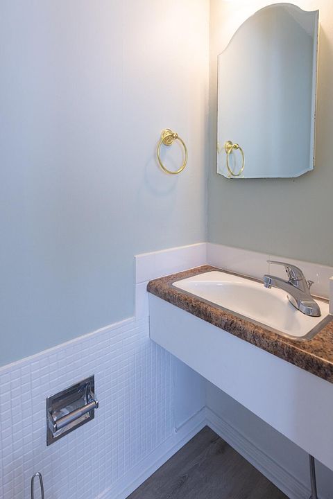 Tiny photo for 323 Walsh Road, Chattanooga, TN 37405 (MLS # 1530937)