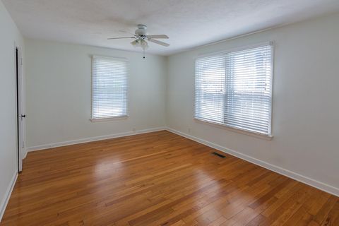 Tiny photo for 323 Walsh Road, Chattanooga, TN 37405 (MLS # 1530937)