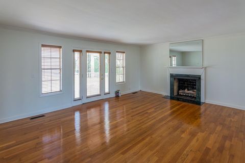 Tiny photo for 323 Walsh Road, Chattanooga, TN 37405 (MLS # 1530937)