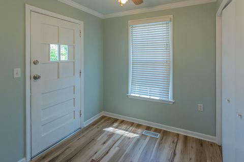 Tiny photo for 323 Walsh Road, Chattanooga, TN 37405 (MLS # 1530937)