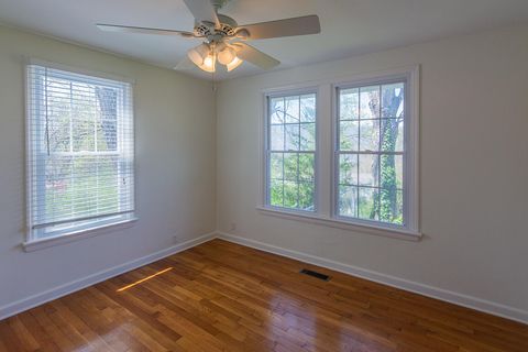 Tiny photo for 323 Walsh Road, Chattanooga, TN 37405 (MLS # 1530937)