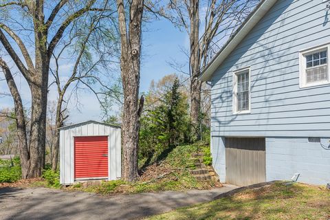 Tiny photo for 323 Walsh Road, Chattanooga, TN 37405 (MLS # 1530937)