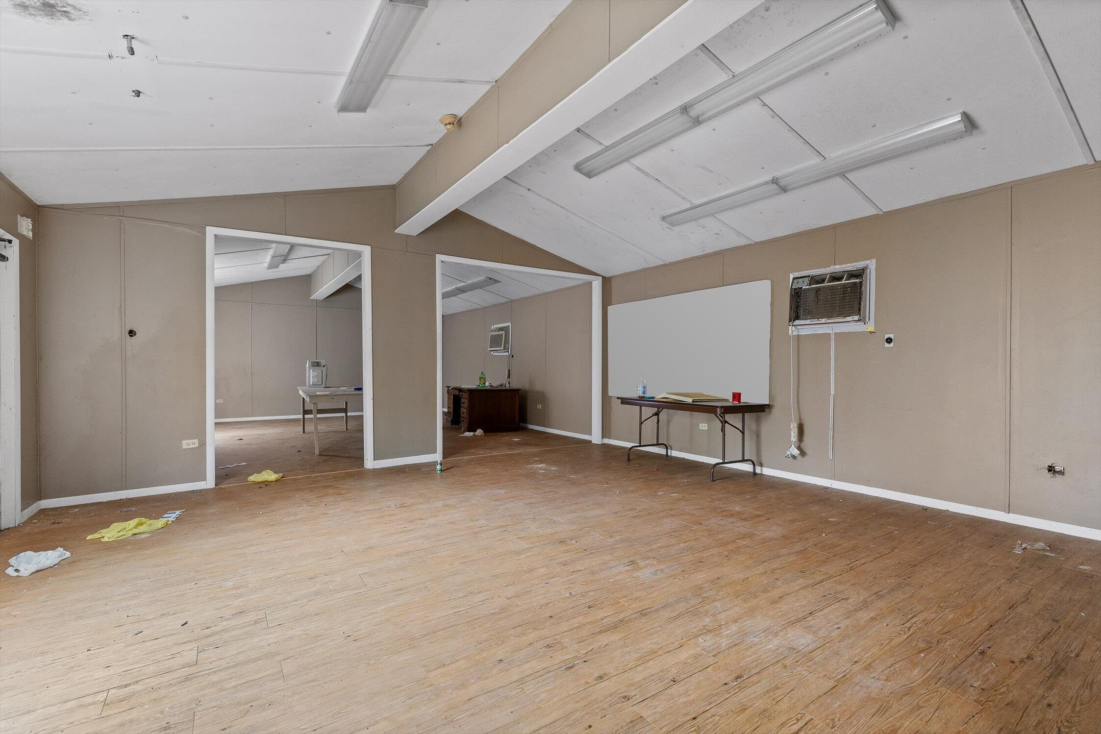 Gruetli Laager, Tennessee 37339, United States, 2 Bedrooms Bedrooms, ,1 BathroomBathrooms,Residential,Active,253964