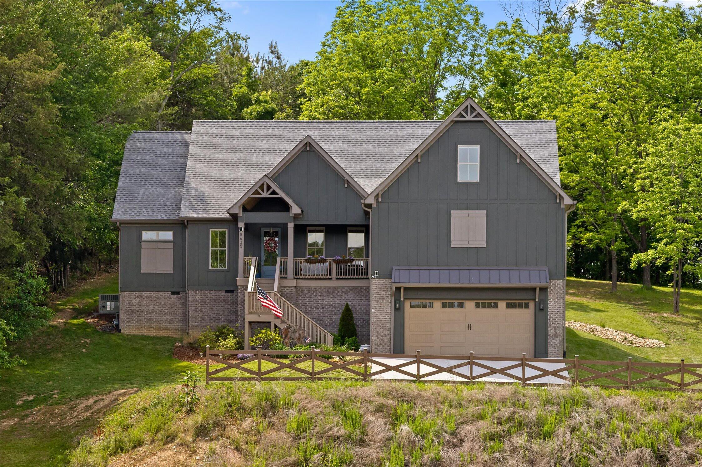 8635 Woodbury Acre Court