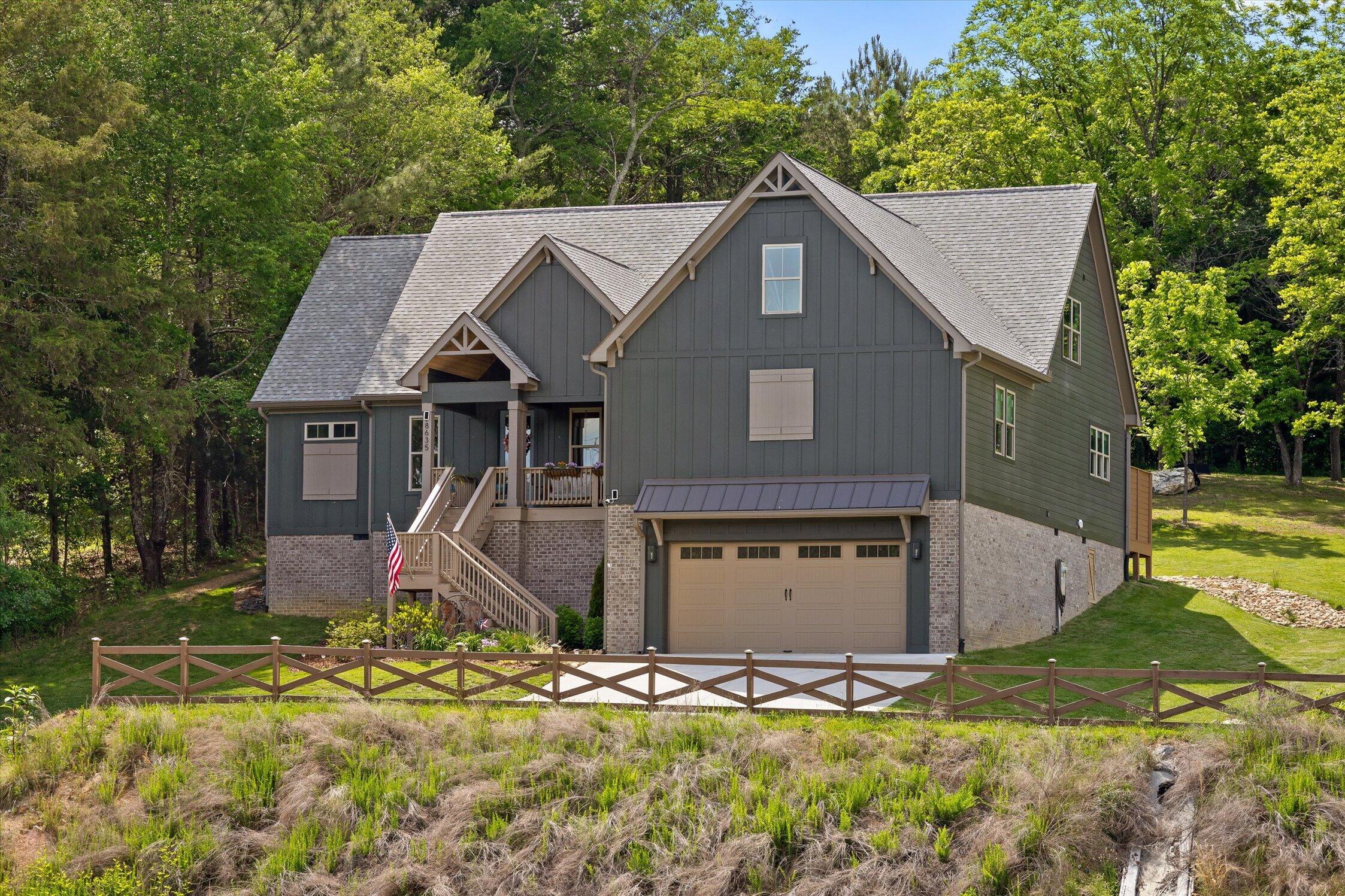 8635 Woodbury Acre Court