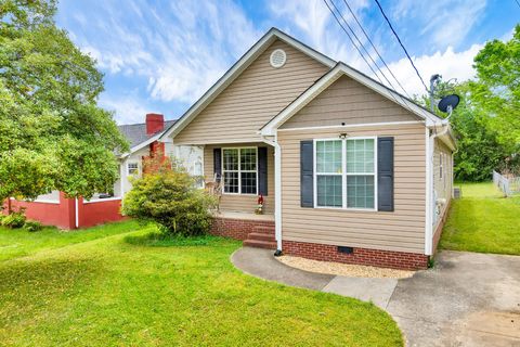 Photo of 1710 Bennett Avenue, Chattanooga, TN 37404 (MLS # 1533743)