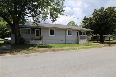 Photo of 520 S Holly Street, Chattanooga, TN 37404 (MLS # 1531005)