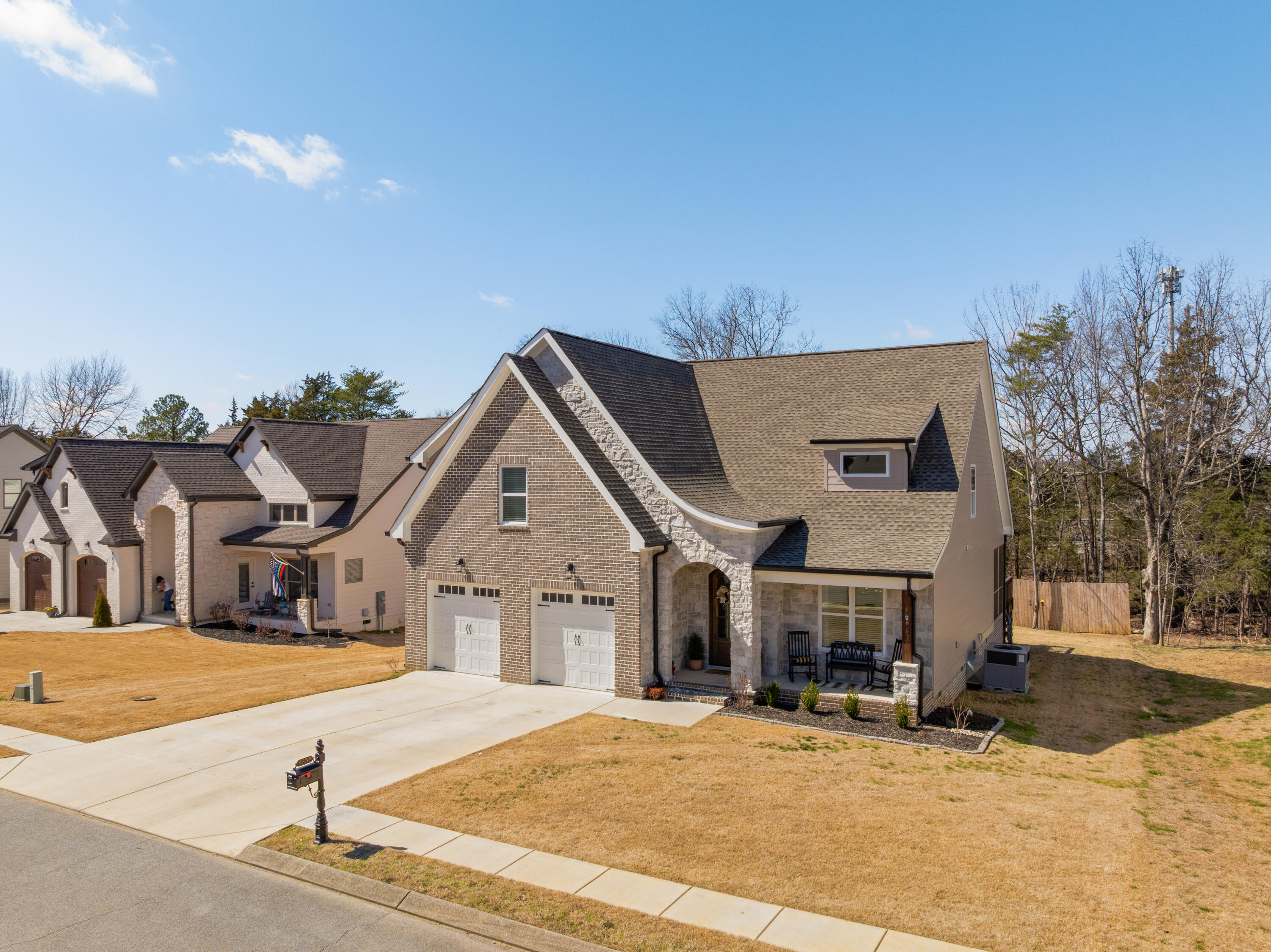8858 Silver Maple Drive, Ooltewah, Tennessee image 4