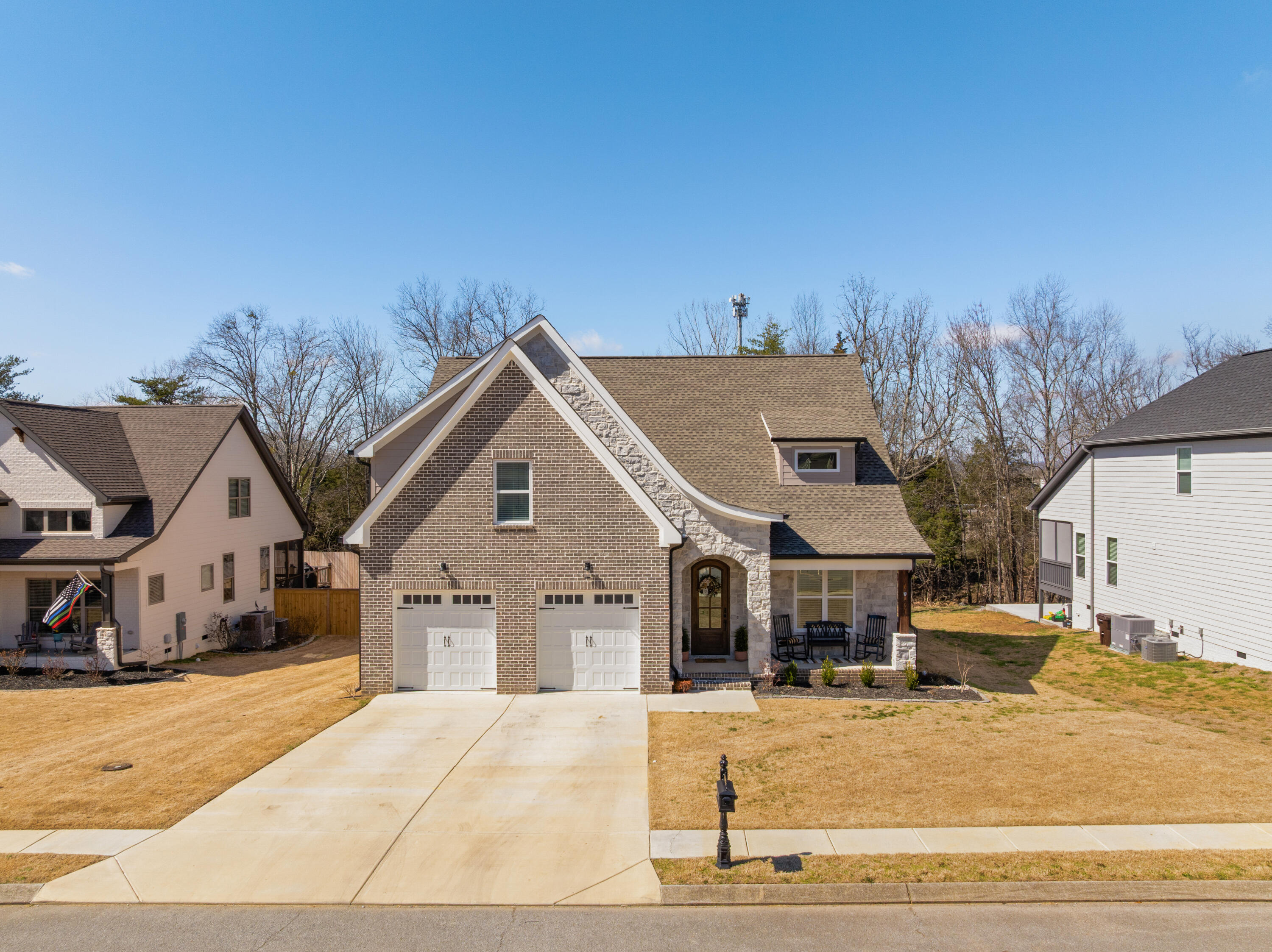 8858 Silver Maple Drive, Ooltewah, Tennessee image 2