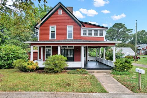 Apartment For Sale - 214 Mccaslin Avenue<br/> Sweetwater, TN 37874