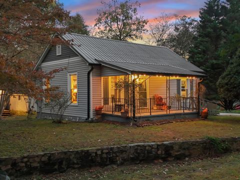 Photo of 5704 Pumpkin Pie Lane, Chattanooga, TN 37409 (MLS # 1522904)