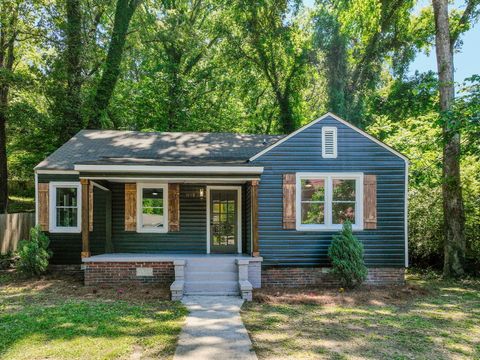 Photo of 1418 Tunnel Boulevard, Chattanooga, TN 37411 (MLS # 1536874)