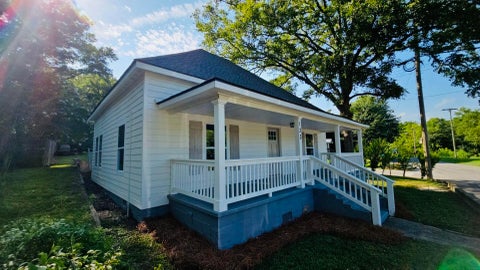 Photo of 133 N Chattanooga Street, LaFayette, GA 30728 (MLS # 1540207)