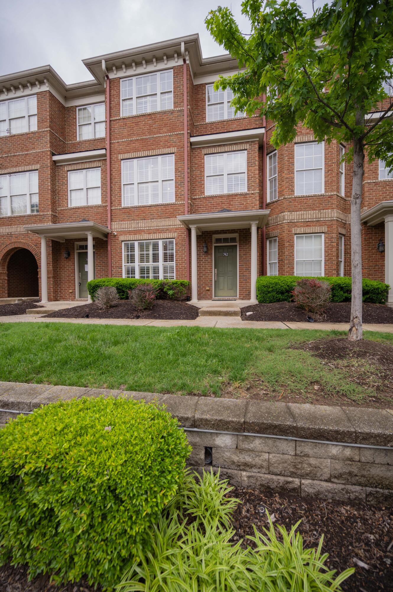742 Wedgewood Park, Nashville, Tennessee image 2