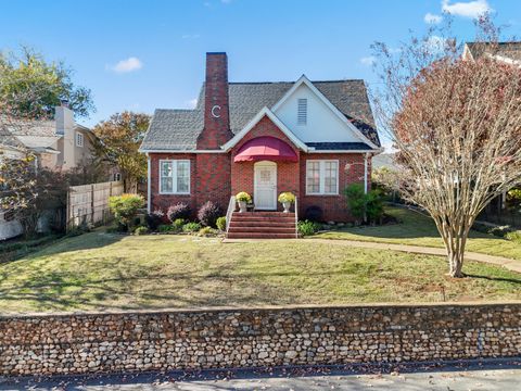 Photo of 643 E Crest Road, Chattanooga, TN 37404 (MLS # 1523622)