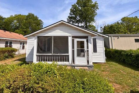 Photo of 3510 04th Avenue, Chattanooga, TN 37407 (MLS # 1533060)