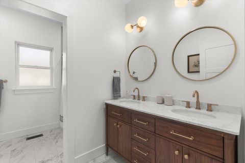 Tiny photo for 1123 Cumberland Road, Chattanooga, TN 37419 (MLS # 1527275)