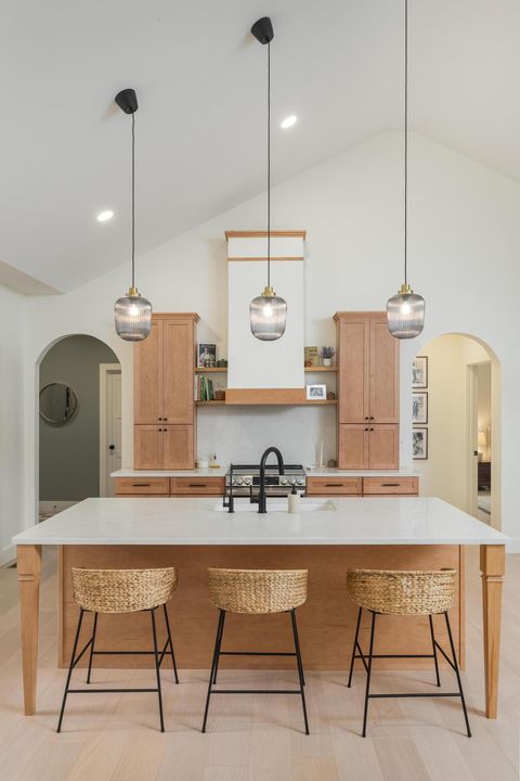 Tiny photo for 1123 Cumberland Road, Chattanooga, TN 37419 (MLS # 1527275)