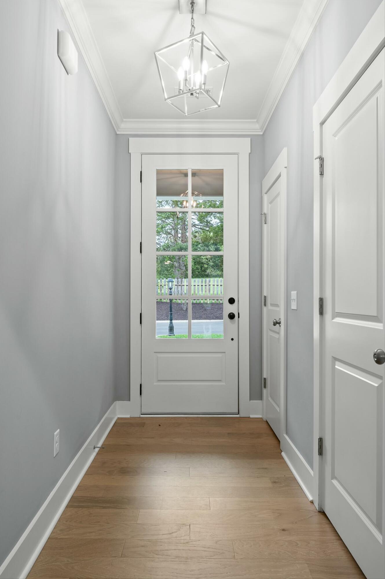 9686 Dutton Lane, Ooltewah, Tennessee image 2