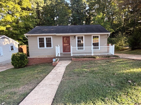 Photo of 1012 Summer Street, Chattanooga, TN 37405 (MLS # 1544667)