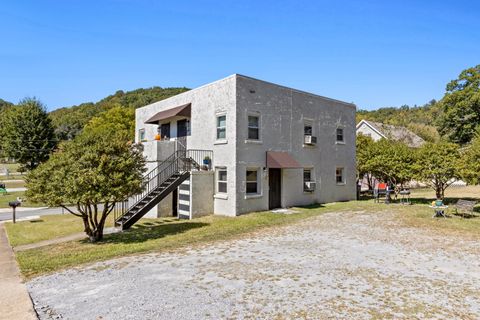 Photo of 15 Sawyer Street, Chattanooga, TN 37405 (MLS # 1522435)