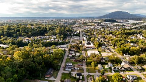 Tiny photo for 15 Sawyer Street, Chattanooga, TN 37405 (MLS # 1522435)