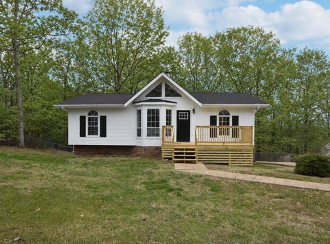 Photo of 37 Vera DR, Ringgold, GA 30736 (MLS # 1542379)