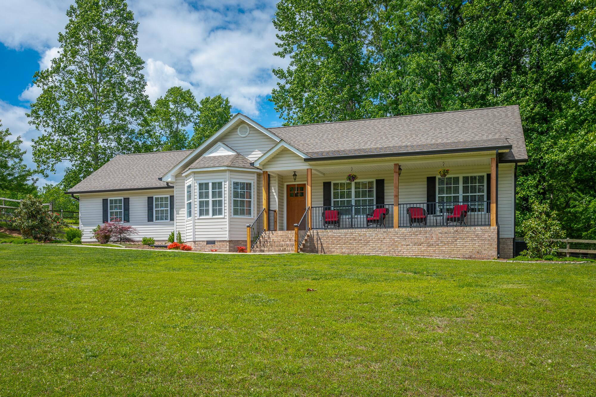 699 Van Dell Drive, Rock Spring, Georgia image 5
