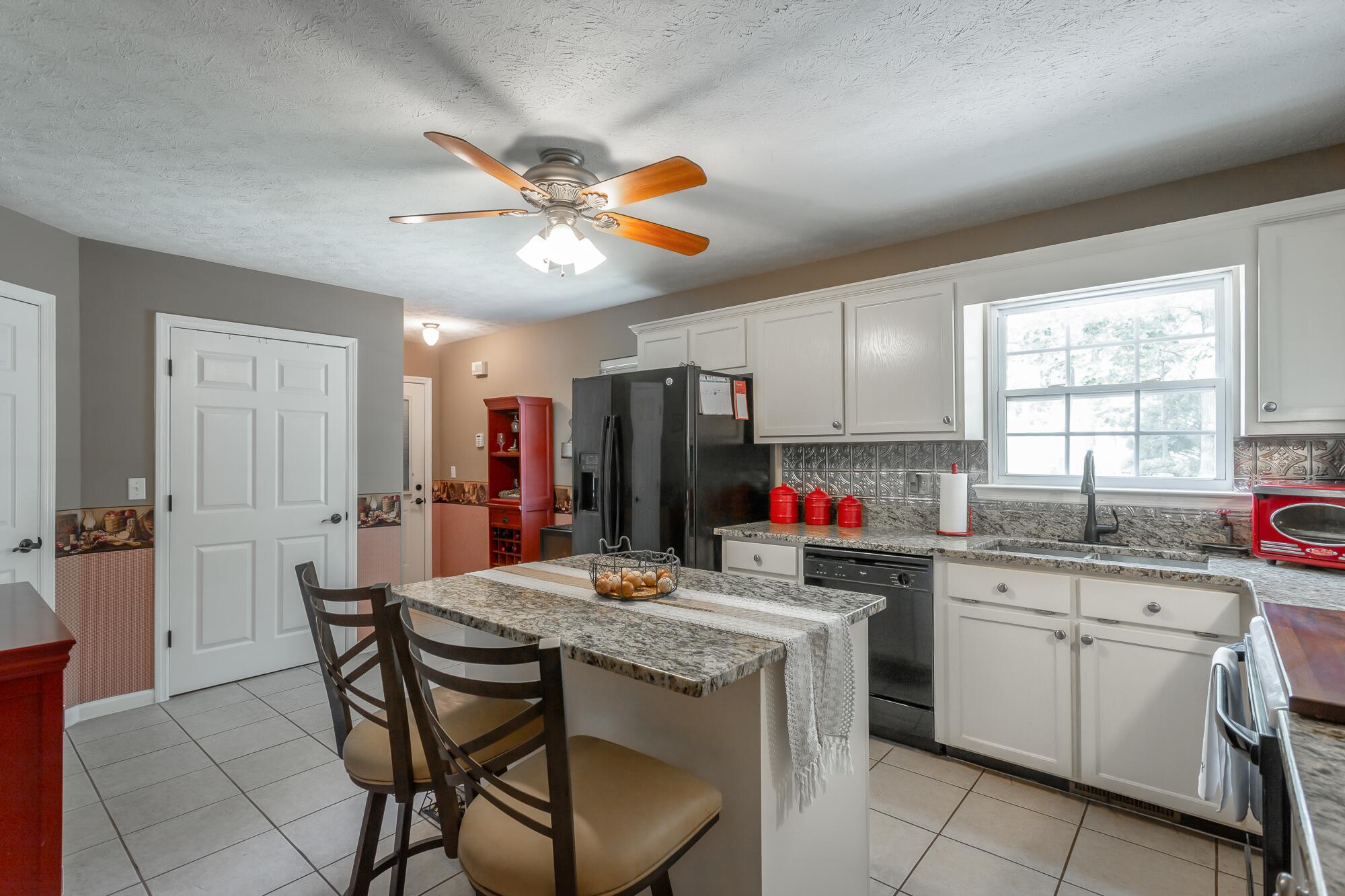 699 Van Dell Drive, Rock Spring, Georgia image 13