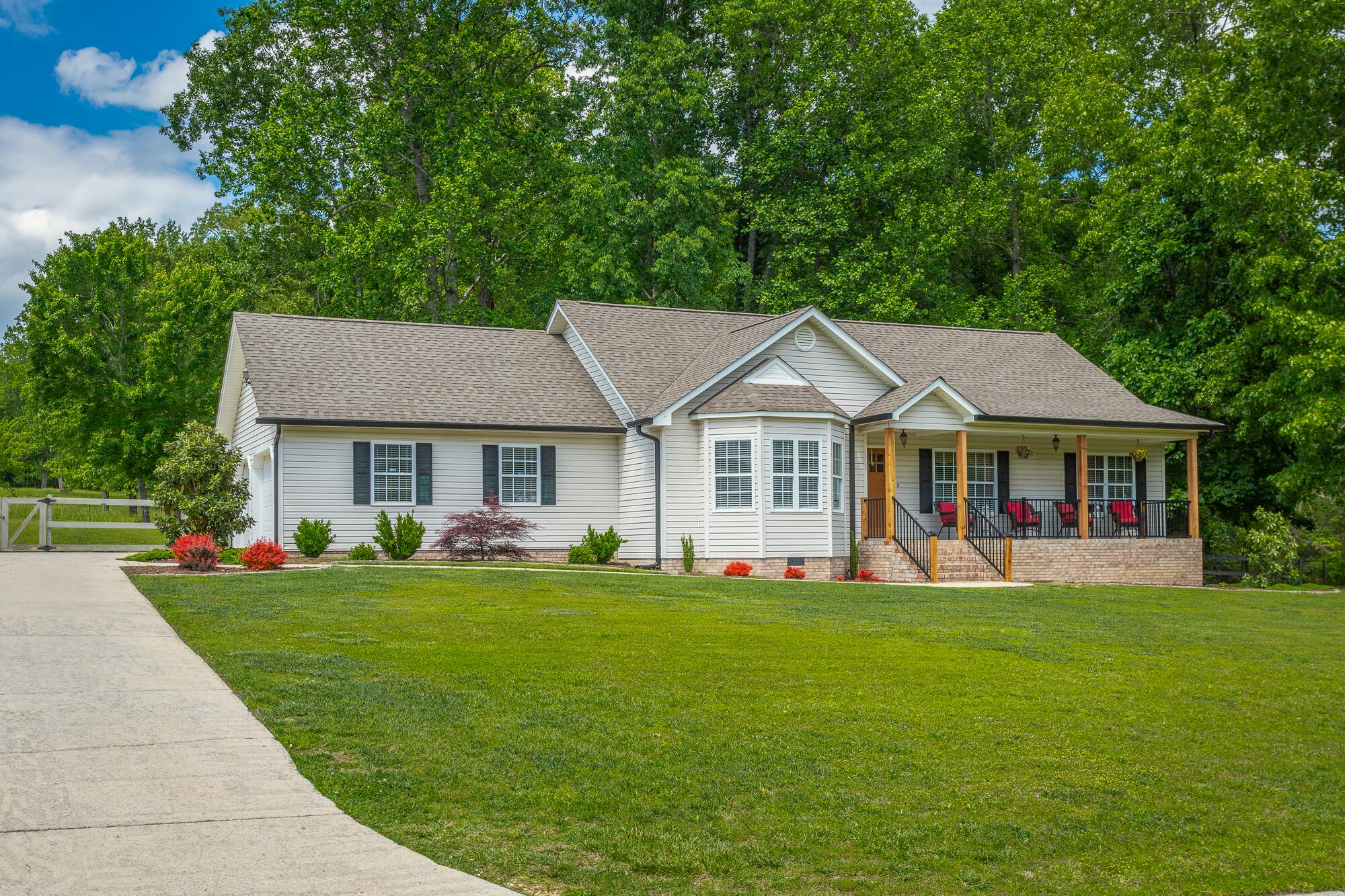699 Van Dell Drive, Rock Spring, Georgia image 6